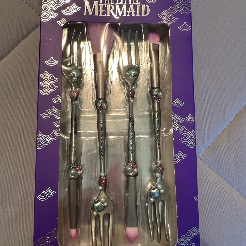Dinglehopper make up brush set